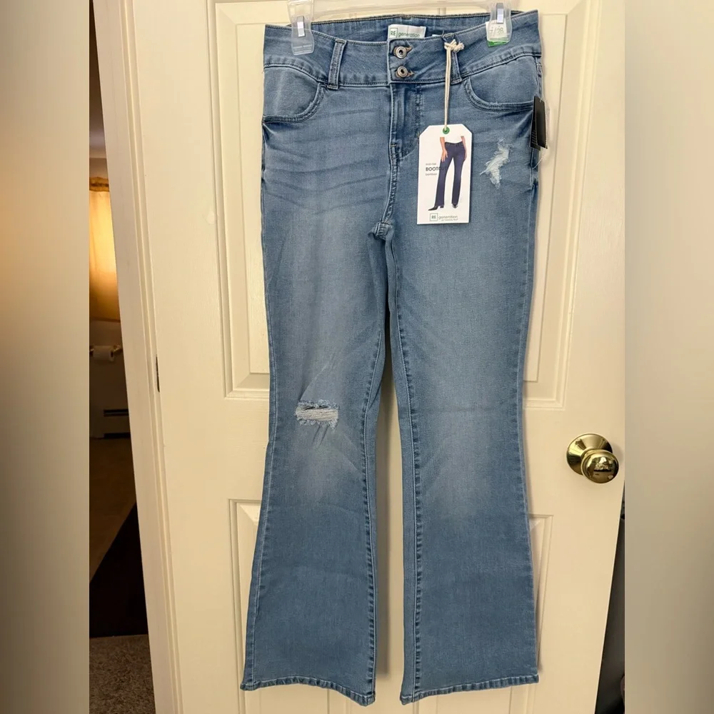 RE Generation by Celebrity Pink Bootcut Jeans - Picture 1 of 5
